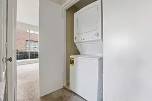 8055 Cambridge St, Houston, TX 77054 - Photo 13