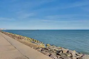 9520 Seawall Blvd, Galveston, TX 77554 - Photo 5