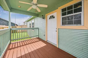 708 E 32nd St, Houston, TX 77022 - Photo 9