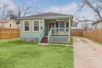 708 E 32nd Street, Houston, TX 77022 - Photo 1