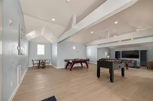 4211 Pointe W Dr, Galveston, TX 77554 - Photo 37