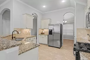 31715 Breezy Retreat Ct, Spring, TX 77386 - Photo 5