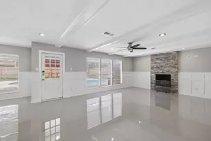 3403 Winter Ln, Baytown, TX 77521 - Photo 5
