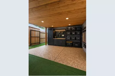 114 W Mitchell Road, Houston, TX 77037 - Photo 29