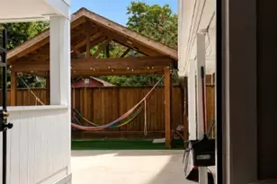 114 W Mitchell Rd, Houston, TX 77037 - Photo 19