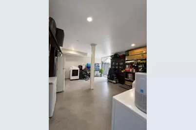114 W Mitchell Road, Houston, TX 77037 - Photo 23