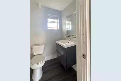 6832 Ave I #B, Houston, TX 77011 - Photo 7