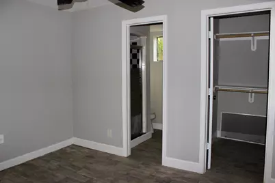 6832 Ave I #B, Houston, TX 77011 - Photo 3