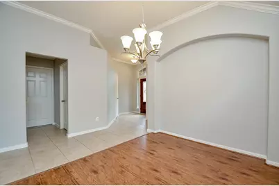 24514 Springwood Glen Lane, Katy, TX 77494 - Photo 7