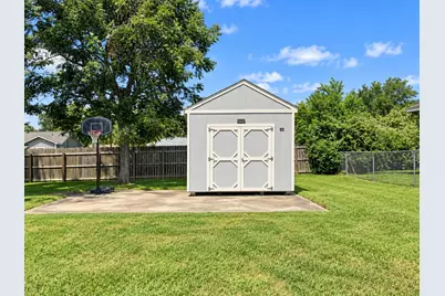 118 W Mahan Street, Richwood, TX 77531 - Photo 17