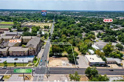 1532 Sam Houston Avenue, Huntsville, TX 77340 - Photo 1