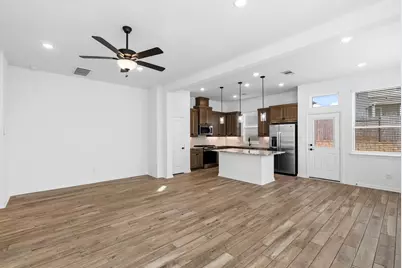116 West Coralburst Loop, Montgomery, TX 77316 - Photo 9