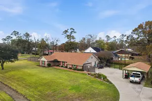 310 Pinemont Dr, Sour Lake, TX 77659 - Photo 47