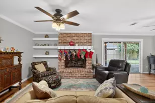 310 Pinemont Dr, Sour Lake, TX 77659 - Photo 15