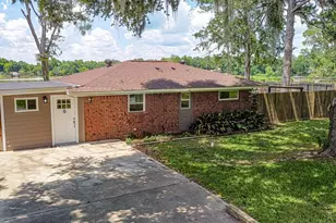 792 E Taylor Lake Cir, Livingston, TX 77351 - Photo 5