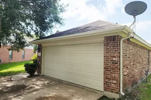 9803 Wedgeford Ct, Houston, TX 77044 - Photo 3