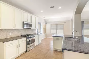 139 Hawkhurst Circle, Magnolia, TX 77354 - Photo 5