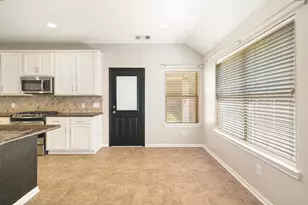 139 Hawkhurst Circle, Magnolia, TX 77354 - Photo 7