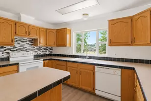 1026 Beach View, Seven Points, TX 75143 - Photo 15
