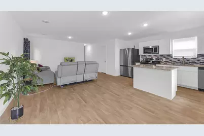 16435 Valerie Marie Place, Conroe, TX 77306 - Photo 9