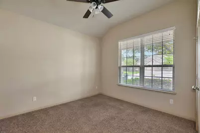 11413 W Woodmark, Conroe, TX 77304 - Photo 7