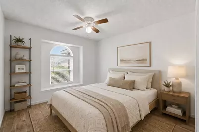 11522 Highland Meadow Drive, Houston, TX 77089 - Photo 13