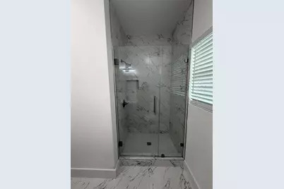 1968 W McKinney Street, Houston, TX 77019 - Photo 15