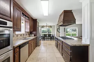 5040 County Rd 31, Angleton, TX 77515 - Photo 15