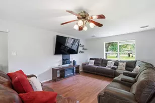 5040 County Rd 31, Angleton, TX 77515 - Photo 9