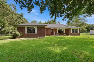 5040 County Rd 31, Angleton, TX 77515 - Photo 1