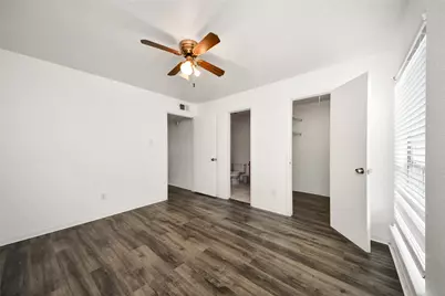 9350 Country Creek Drive #5, Houston, TX 77036 - Photo 27