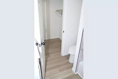 1623 W 6th Street, Freeport, TX 77541 - Photo 9