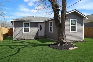 1623 W 6th St, Freeport, TX 77541 - Photo 17