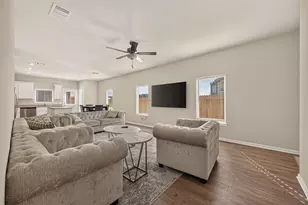6402 Autumn Equinox Dr, Houston, TX 77048 - Photo 3