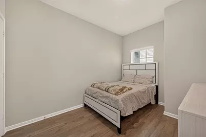 6402 Autumn Equinox Drive, Houston, TX 77048 - Photo 17