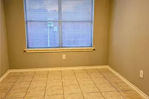 2419 Floral Ridge Dr, Spring, TX 77388 - Photo 7