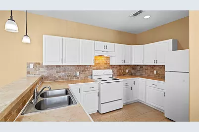 535 12th Street, San Leon, TX 77539 - Photo 5