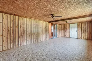 212 Jones Rd, Highlands, TX 77562 - Photo 17