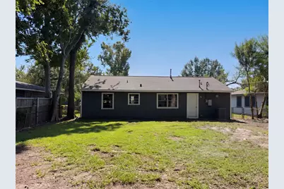 7405 Sterlingshire Street, Houston, TX 77016 - Photo 5