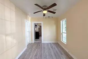 119 E Fayle St, Baytown, TX 77520 - Photo 7