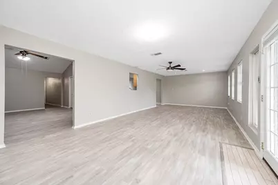 10523 Sagevale Lane, Houston, TX 77089 - Photo 13