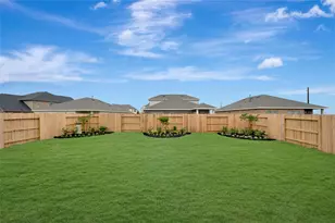 7923 Jade Crst Dr, Angleton, TX 77515 - Photo 23