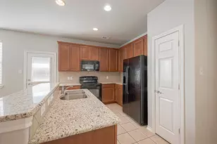2748 Maybrook Hollow Ln, Houston, TX 77047 - Photo 13