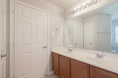 2748 Maybrook Hollow Lane, Houston, TX 77047 - Photo 35