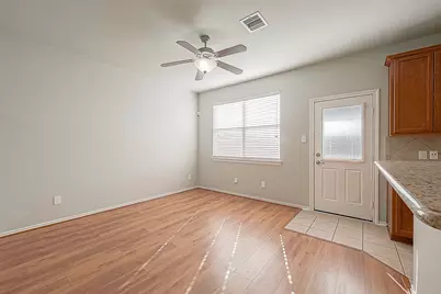 2748 Maybrook Hollow Lane, Houston, TX 77047 - Photo 9