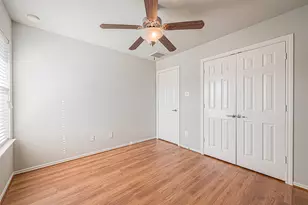 2748 Maybrook Hollow Ln, Houston, TX 77047 - Photo 23