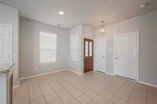 2748 Maybrook Hollow Ln, Houston, TX 77047 - Photo 7