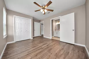 8402 Church Light Ln, Houston, TX 77064 - Photo 27