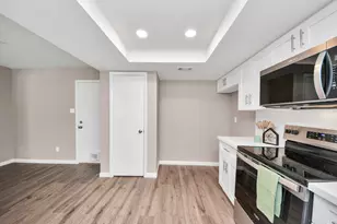 8402 Church Light Ln, Houston, TX 77064 - Photo 19