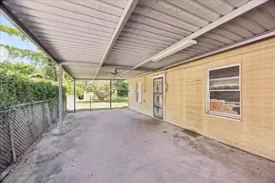 8520 Glenview Dr, Houston, TX 77017 - Photo 13